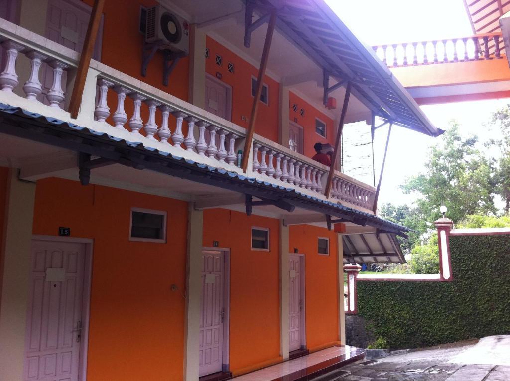 Hotel Adinda Parangtritis Exterior photo