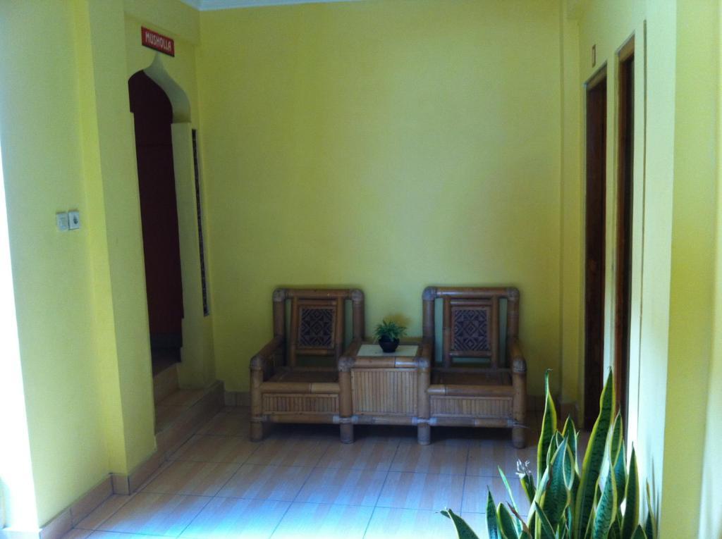 Hotel Adinda Parangtritis Room photo