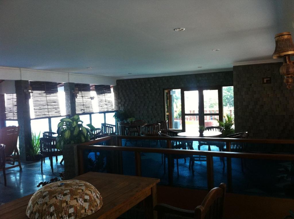 Hotel Adinda Parangtritis Exterior photo